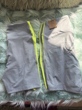 TWO PINK Victoria Secret's Women's  6" Soft Ultimate High-Waist Biker Shorts NWT